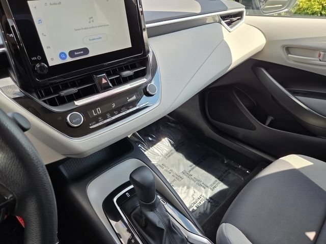 Used 2024 Celestite Toyota LE image 31