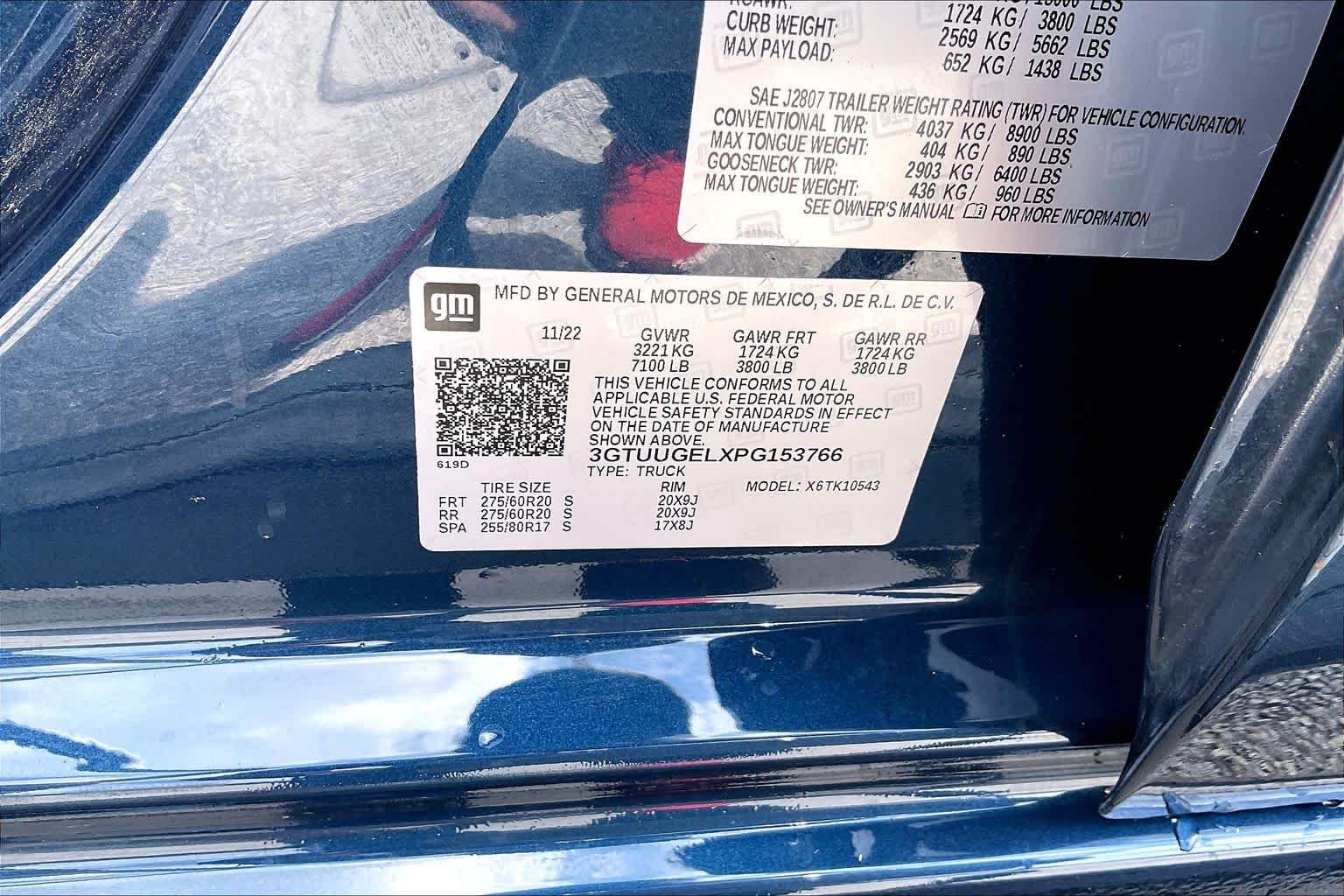 Used 2023 Pacific Blue Metallic GMC Denali image 35