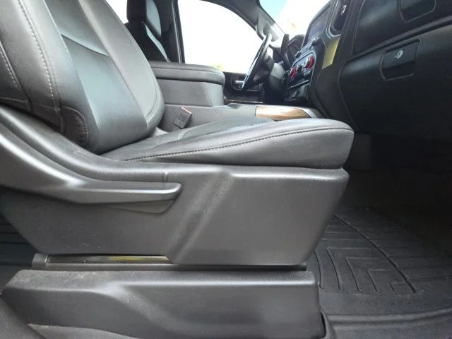 Used 2021 Red Chevrolet RST image 21