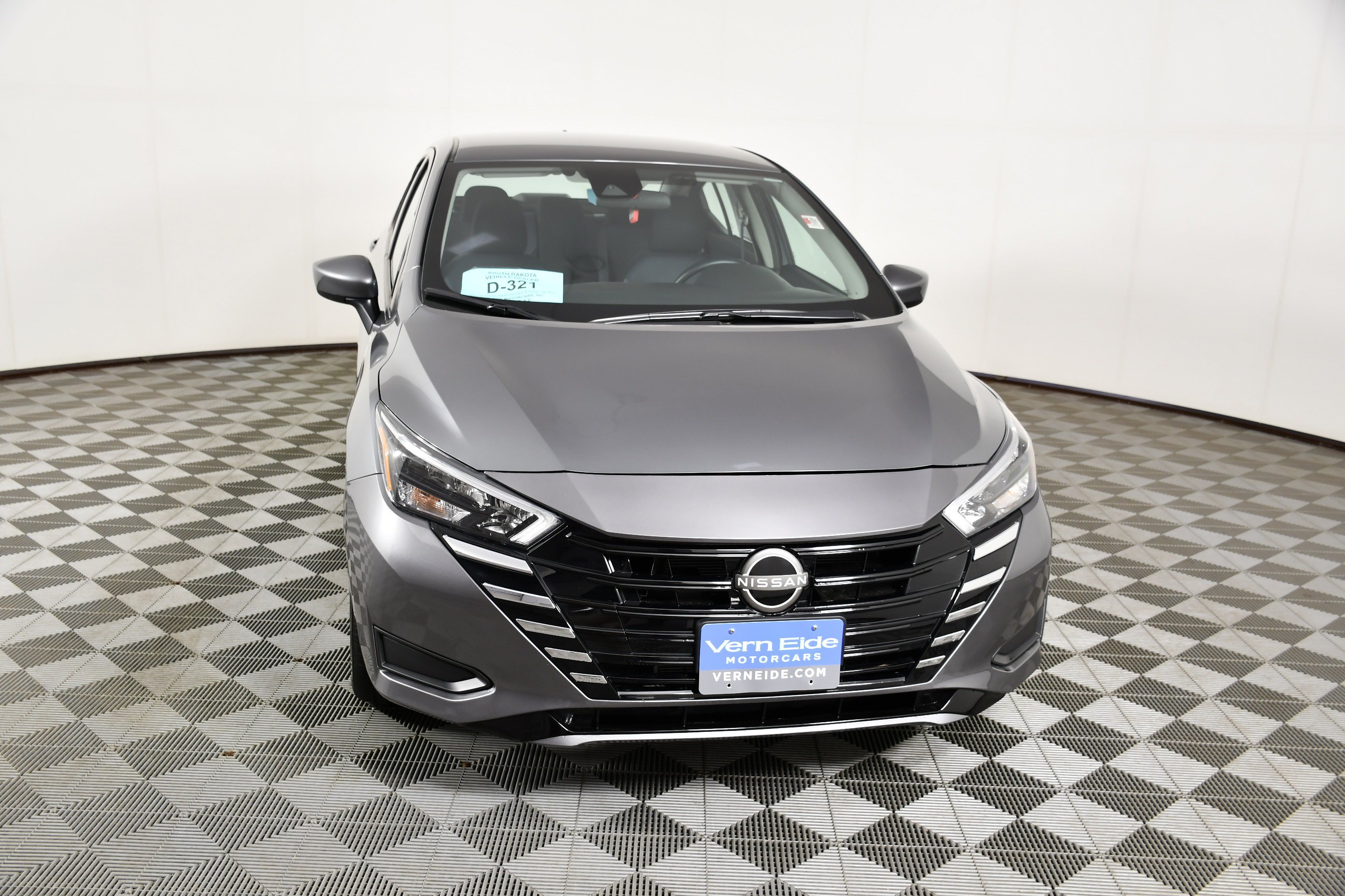 Used 2025 Gun Metallic Nissan SV image 3
