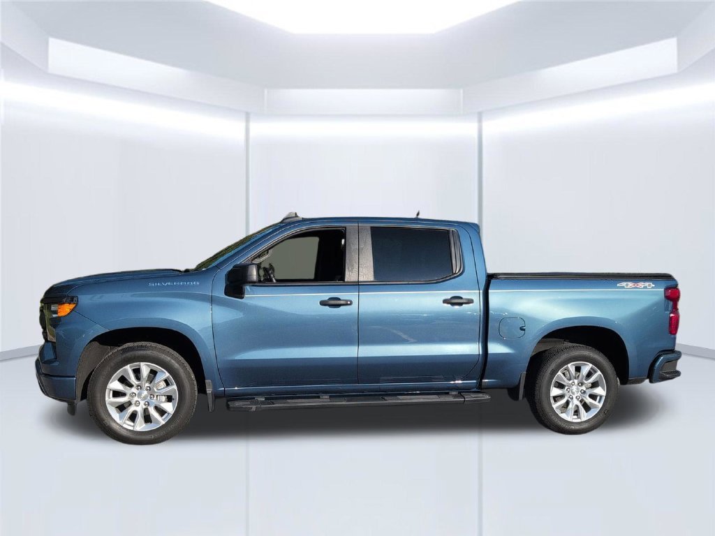 Used 2024 Blue Chevrolet Custom image 2