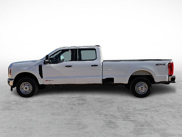 New 2027 Oxford White Ford F-350® XL image 31