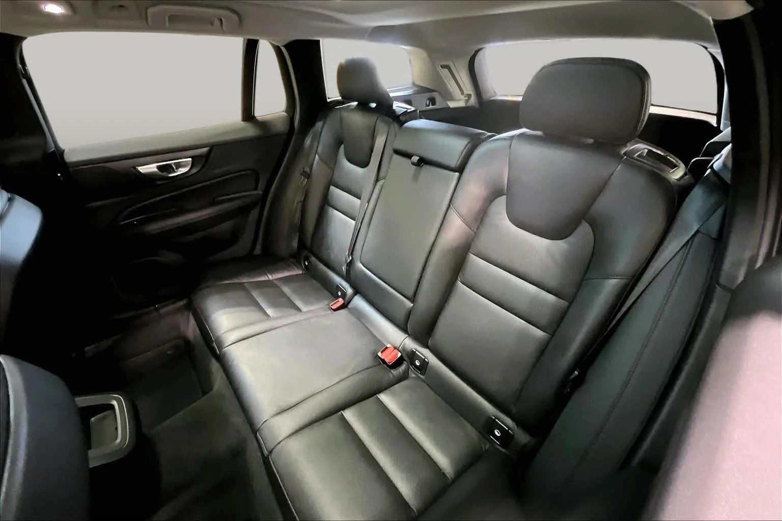 Certified Used 2026 Bright Dusk Volvo Plus image 20