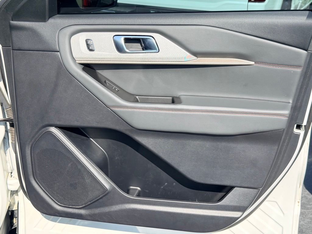 Used 2025 White Ford Active image 13
