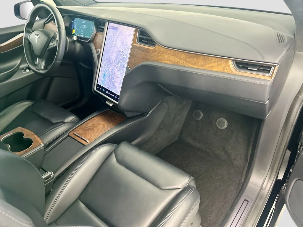 Used 2018 Black Tesla P100D image 18