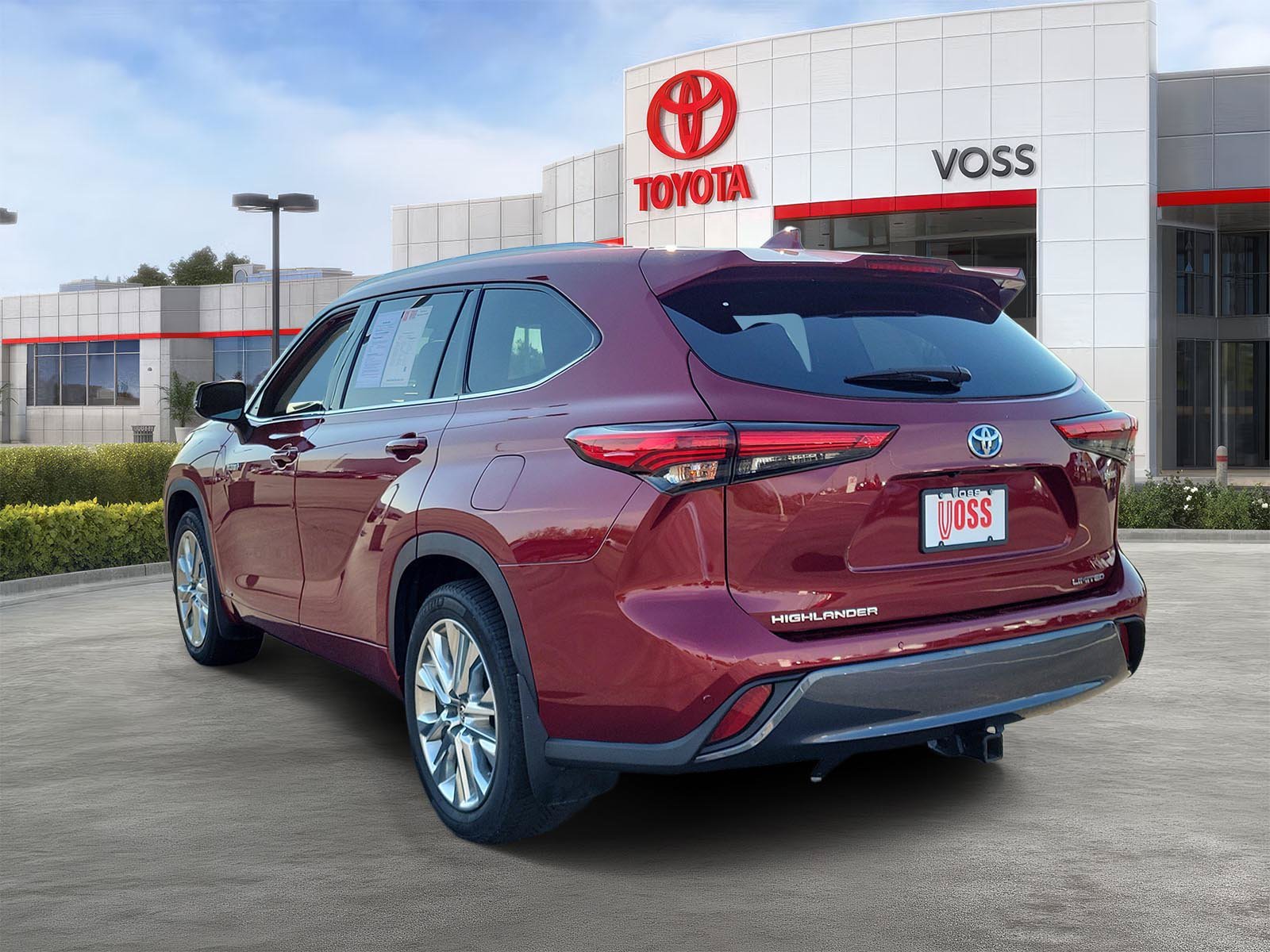 2021 Toyota Highlander Limited, photo 2 of 12