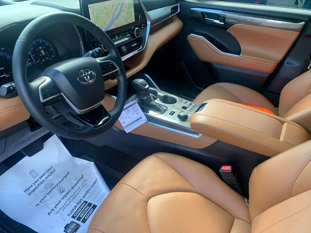 Used 2026 Black Toyota Platinum image 11