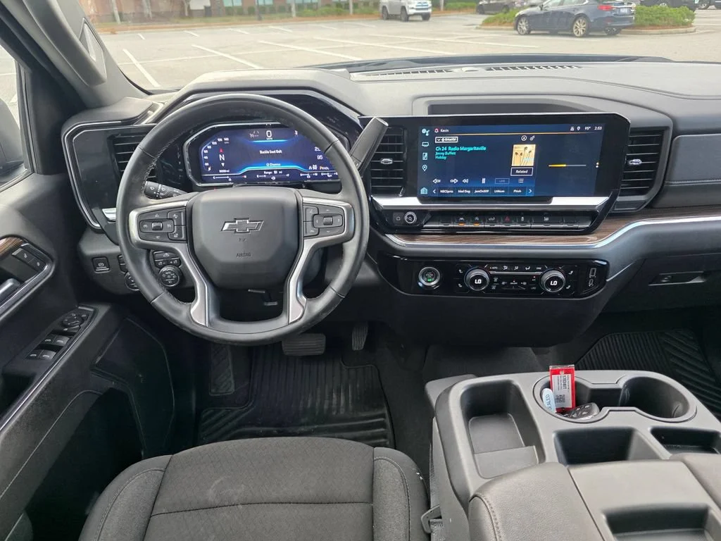 Used 2024 Lakeshore Blue Metallic Chevrolet RST image 27