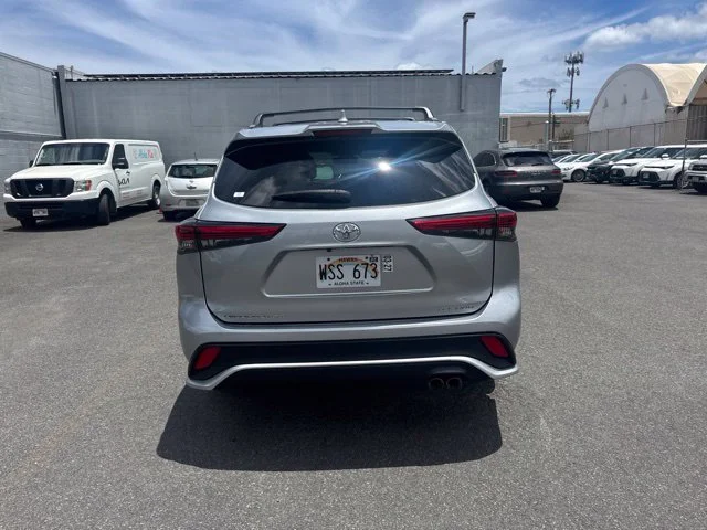 Used 2022 Silver Toyota XSE image 4