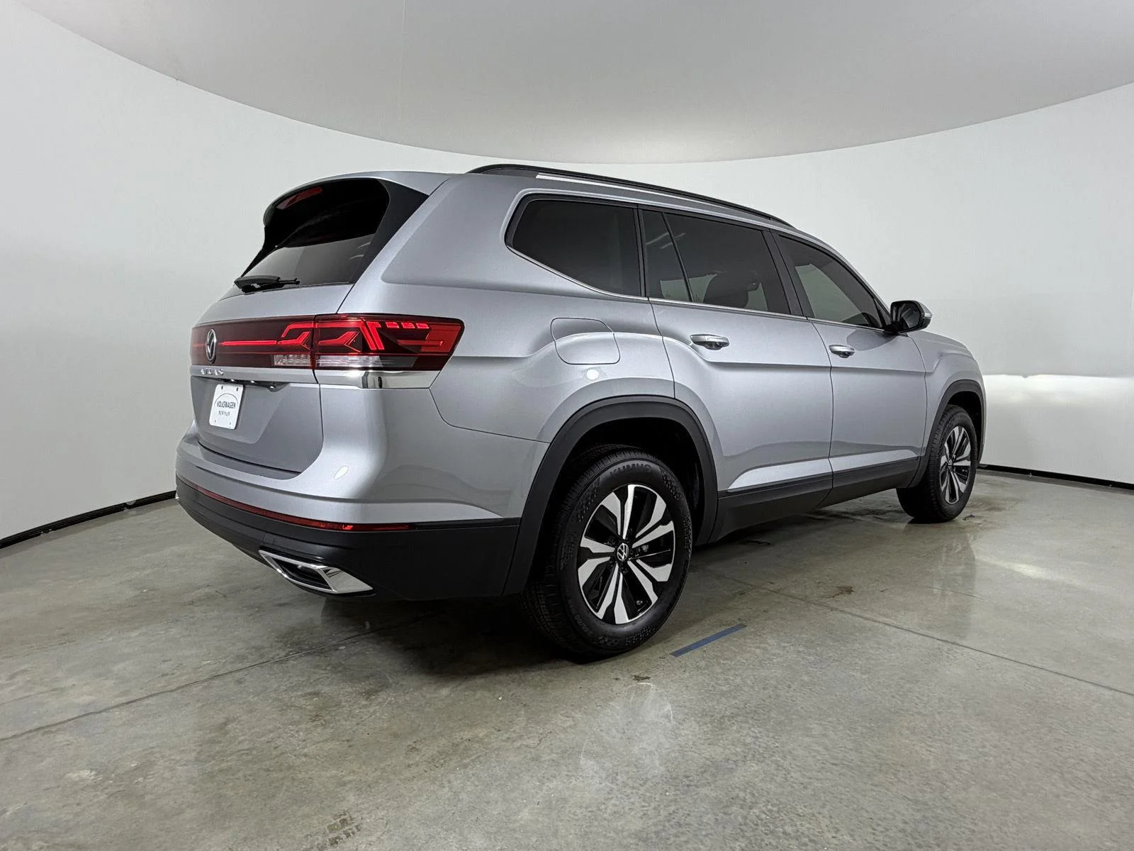 New 2026 Silver Mist Metallic Volkswagen 2.0T SE image 5