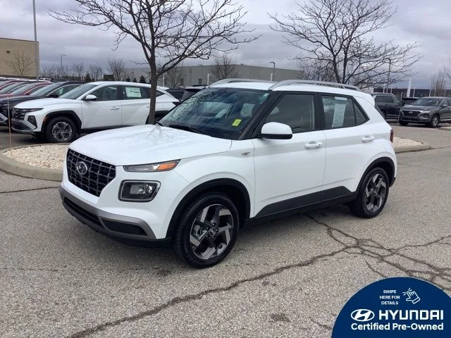 2026 Hyundai Venue SEL w/ 2-Tone Roof IVT's photo