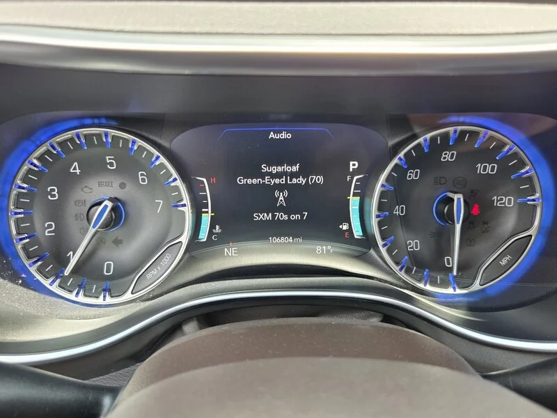 Used 2019 Bright White Clearcoat CHRYSLER TOURING L PLUS image 31