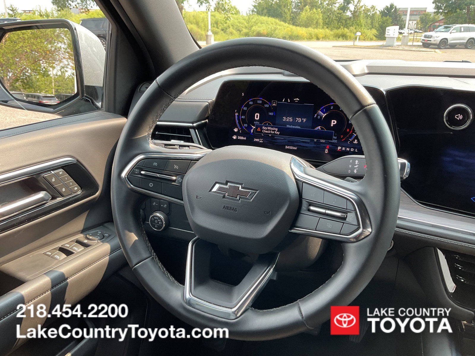 Used 2025 Gray Chevrolet Z71 image 19
