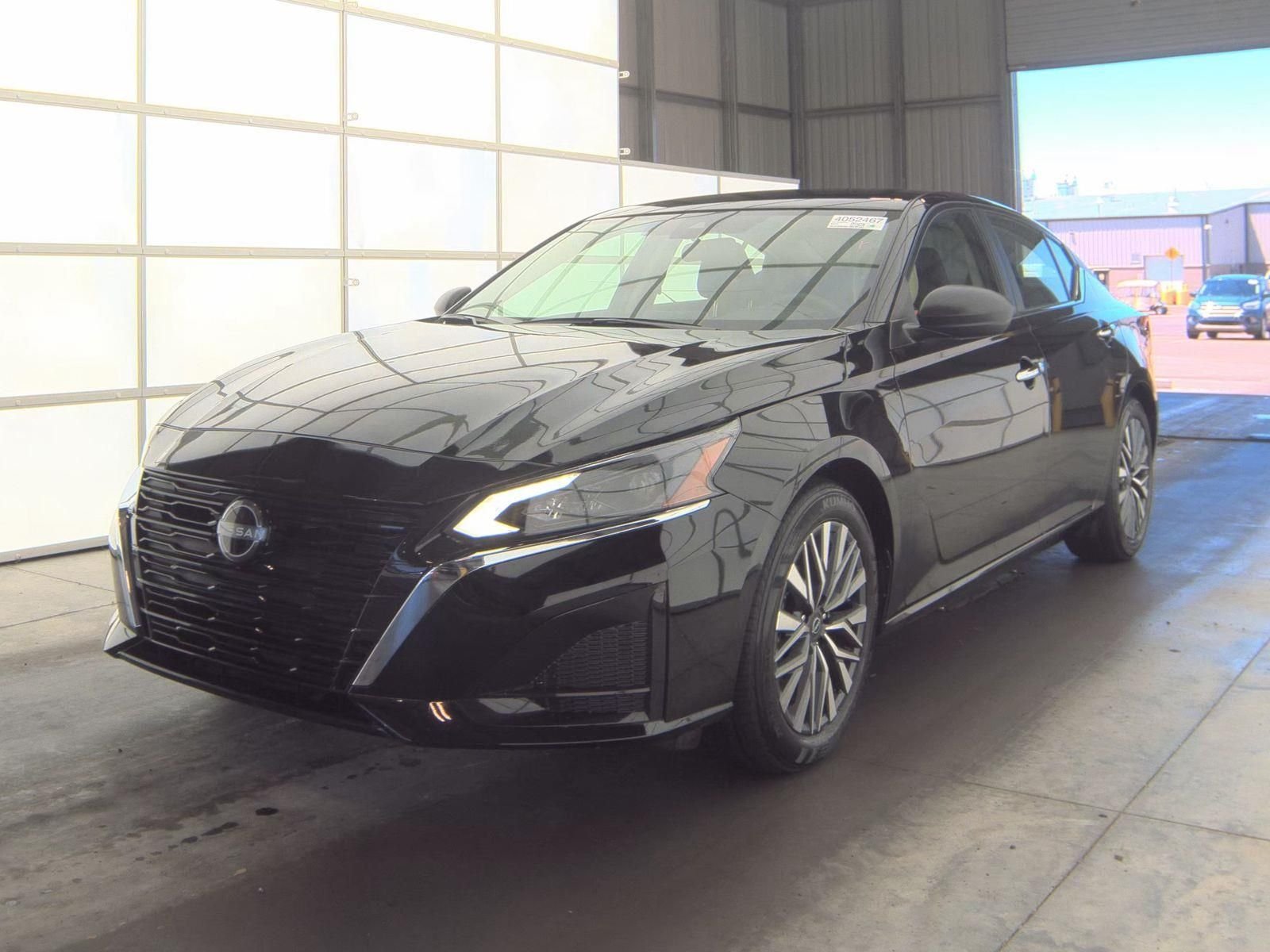2025 Nissan Altima 2.5 SV's photo