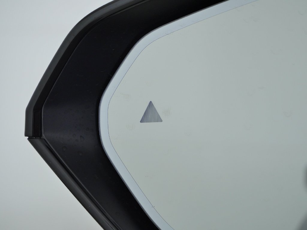 New 2027 Grey Pine Metallic BMW  image 36