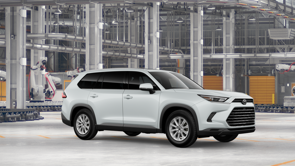 New 2026 Wind Chill Pearl Toyota XLE image 14