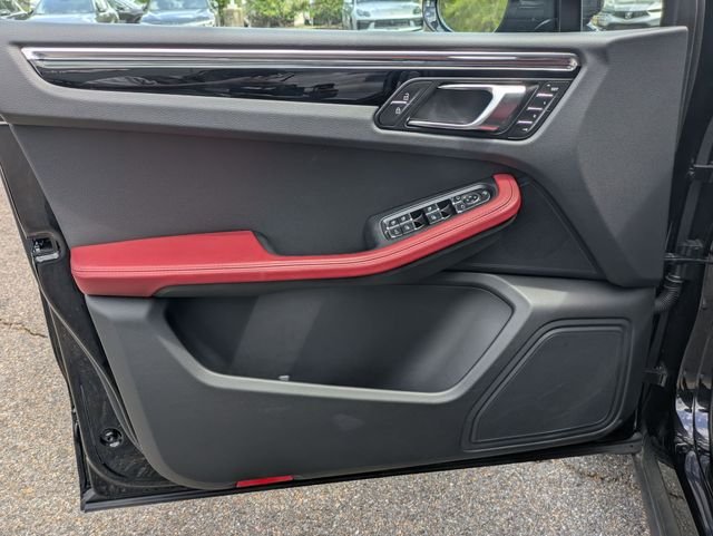 Used 2025 Black Porsche Base image 26