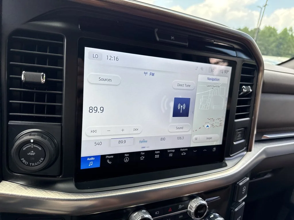 Used 2025 White Ford King Ranch image 27