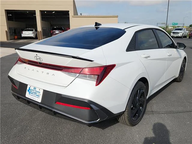New 2026 Serenity White Pearl Hyundai SEL Sport image 4