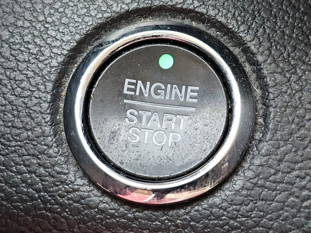 Used 2018 Shadow Black Ford Platinum image 19