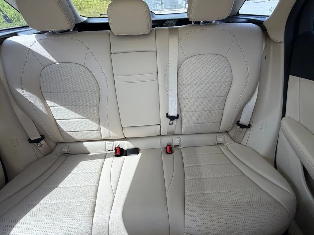 Used 2022 Black Mercedes-Benz GLC 300 image 14