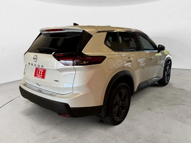New 2026 White Nissan SV image 5