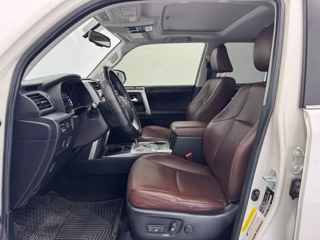 Used 2017 Blizzard Pearl Toyota Limited image 20