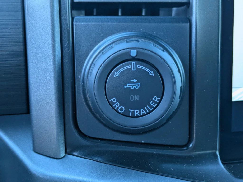 New 2026 Oxford White Ford XLT image 28