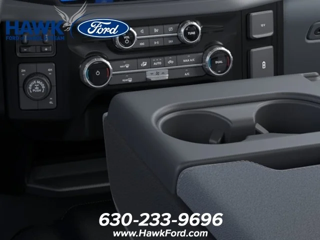 New 2026 Agate Black Metallic Ford XLT image 15