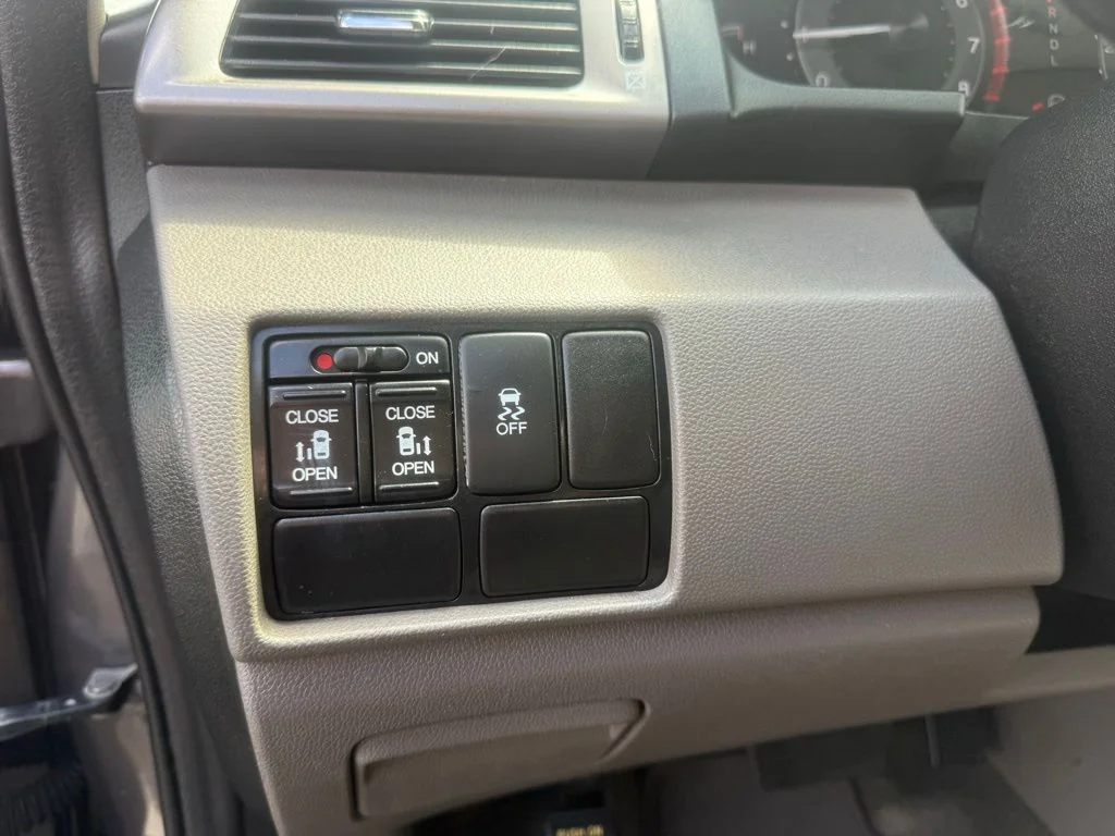 Used 2015 Gray Honda EX image 15