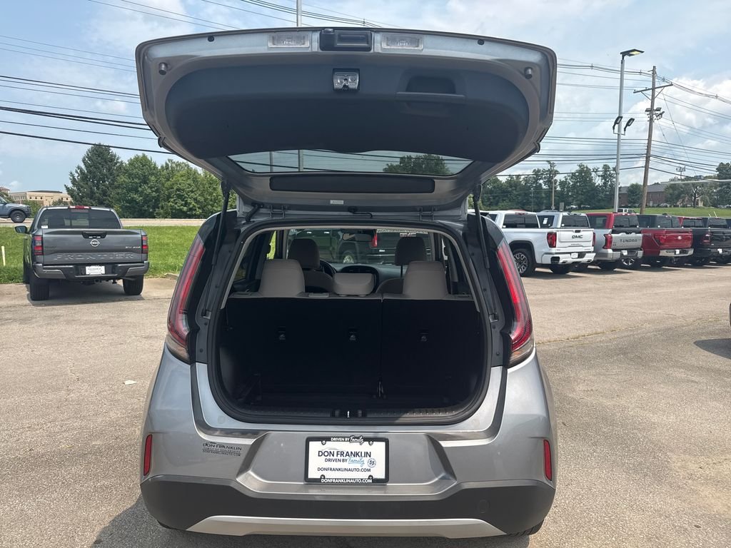 2025 Kia Soul LX - Photo 9