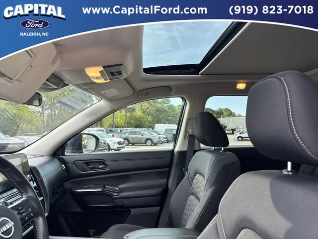 Used 2025 Blue Nissan SV image 22