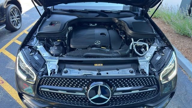 Used 2022 Gray Mercedes-Benz GLC 300 image 10
