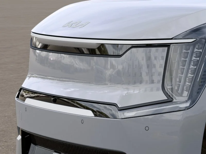 New 2026 Wolf Gray Kia Land AWD image 12