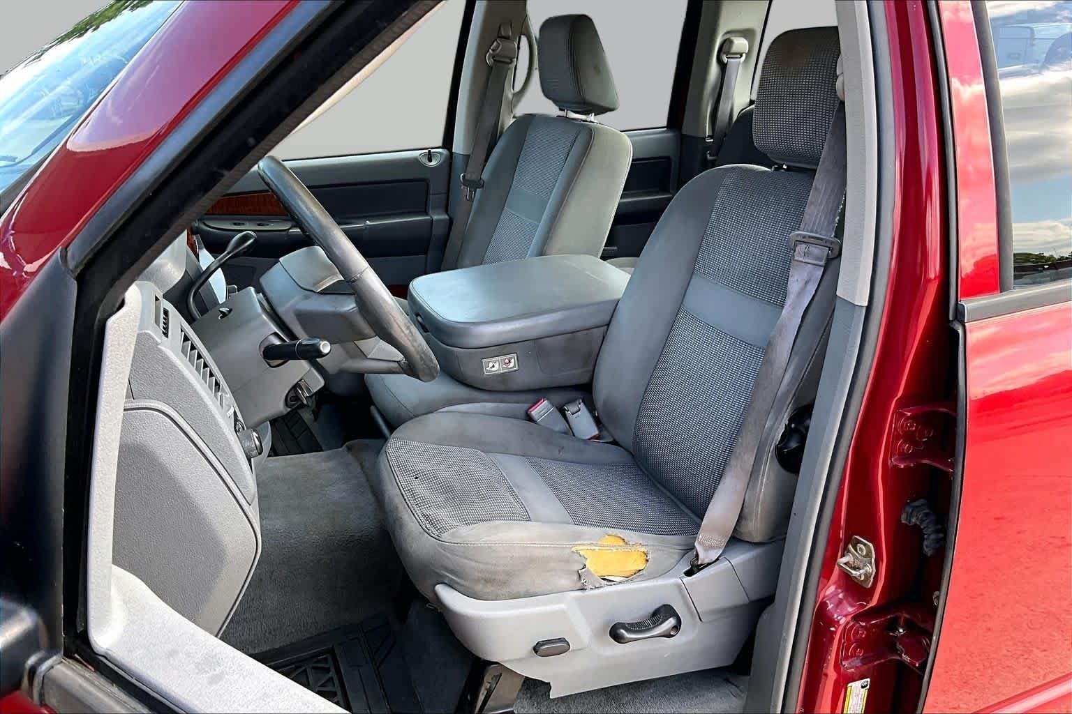 Used 2006 Inferno Red Crystal Pearl Dodge ST image 7