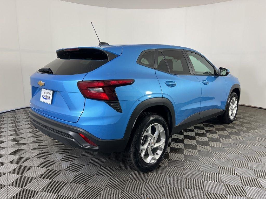 Used 2025 Marina Blue Chevrolet LS image 22