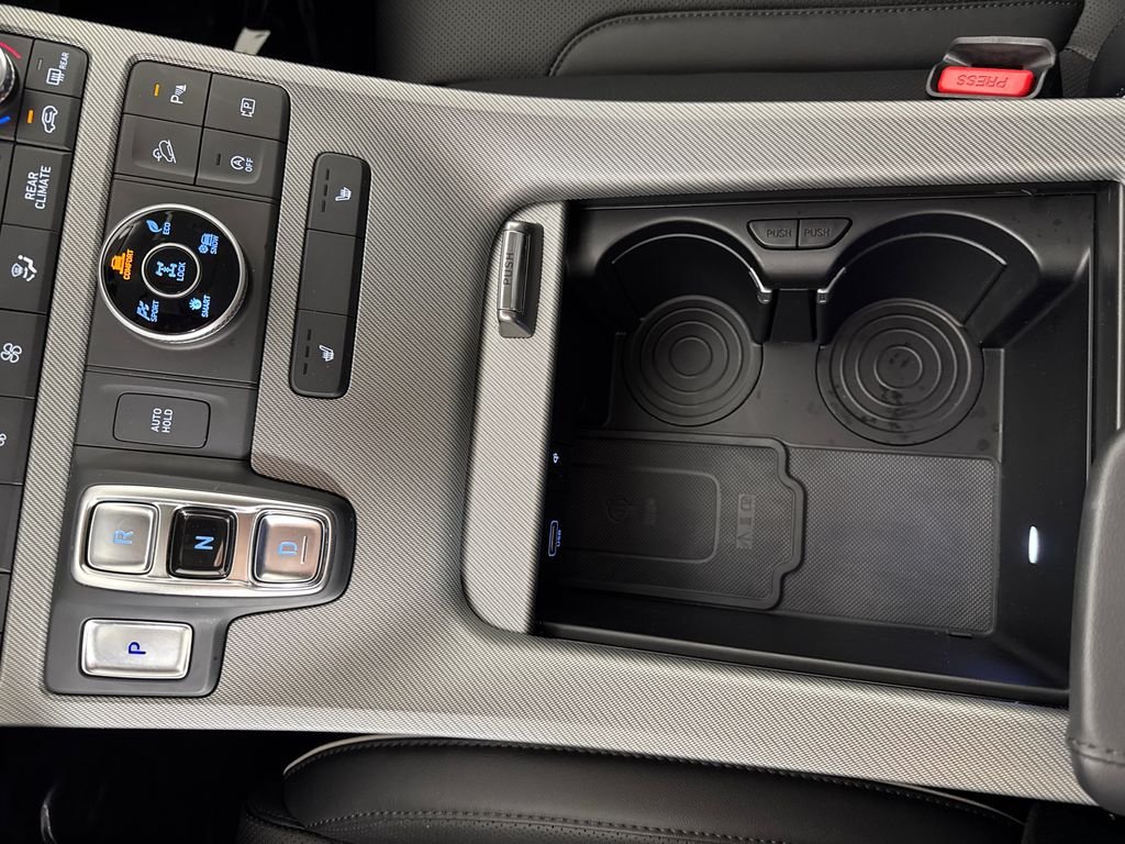 Certified Used 2025 Silver Hyundai SEL image 24