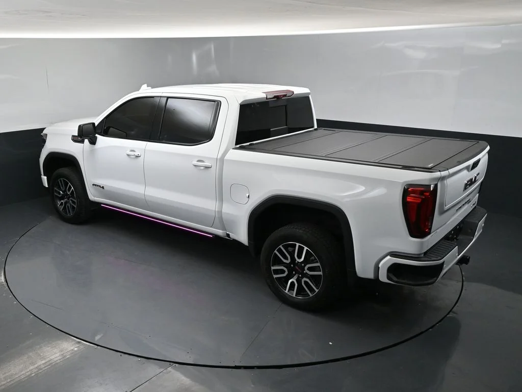 Used 2025 White GMC AT4 image 35