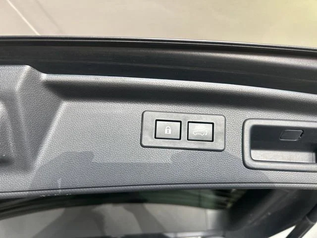 Used 2023 Gray Metallic Subaru Premium image 7