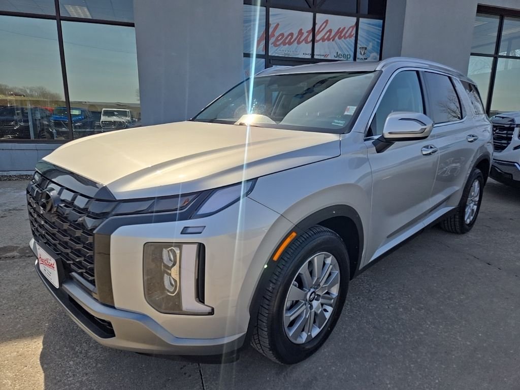 Used 2025 Hyundai Palisade SEL with VIN KM8R2DGE6SU844545 for sale in Kansas City