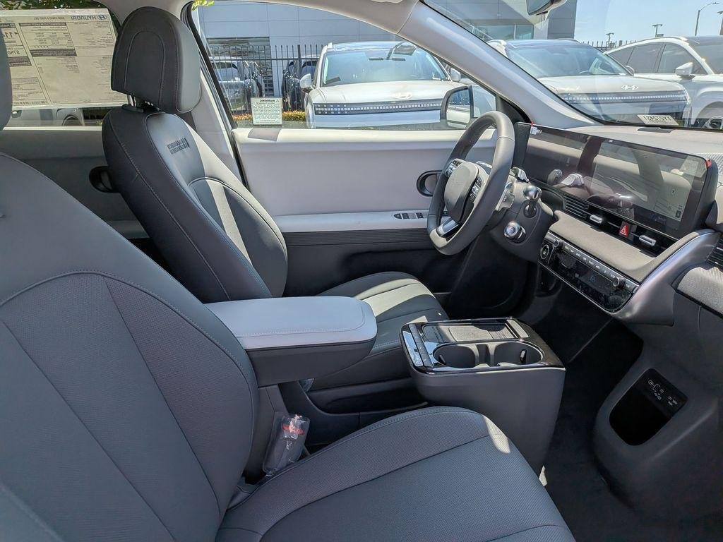 New 2026 White Hyundai SEL image 31