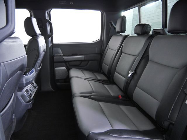 Used 2021 Black Ford XLT image 17