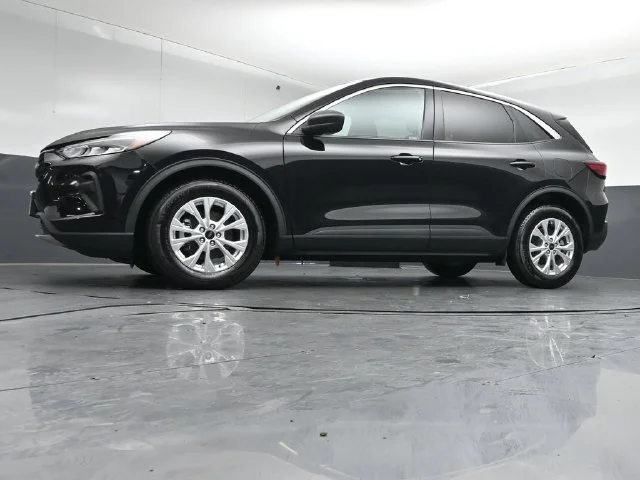 Certified Used 2023 Black Metallic Ford Active image 39