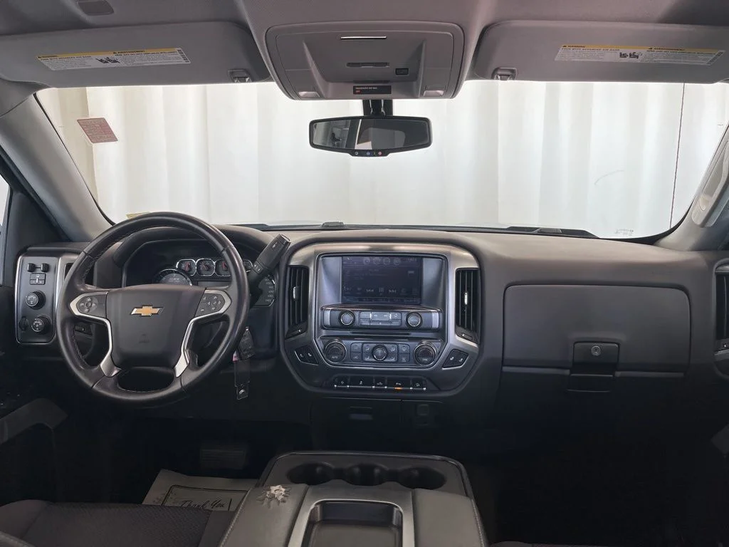 Used 2018 Black Chevrolet LT image 9