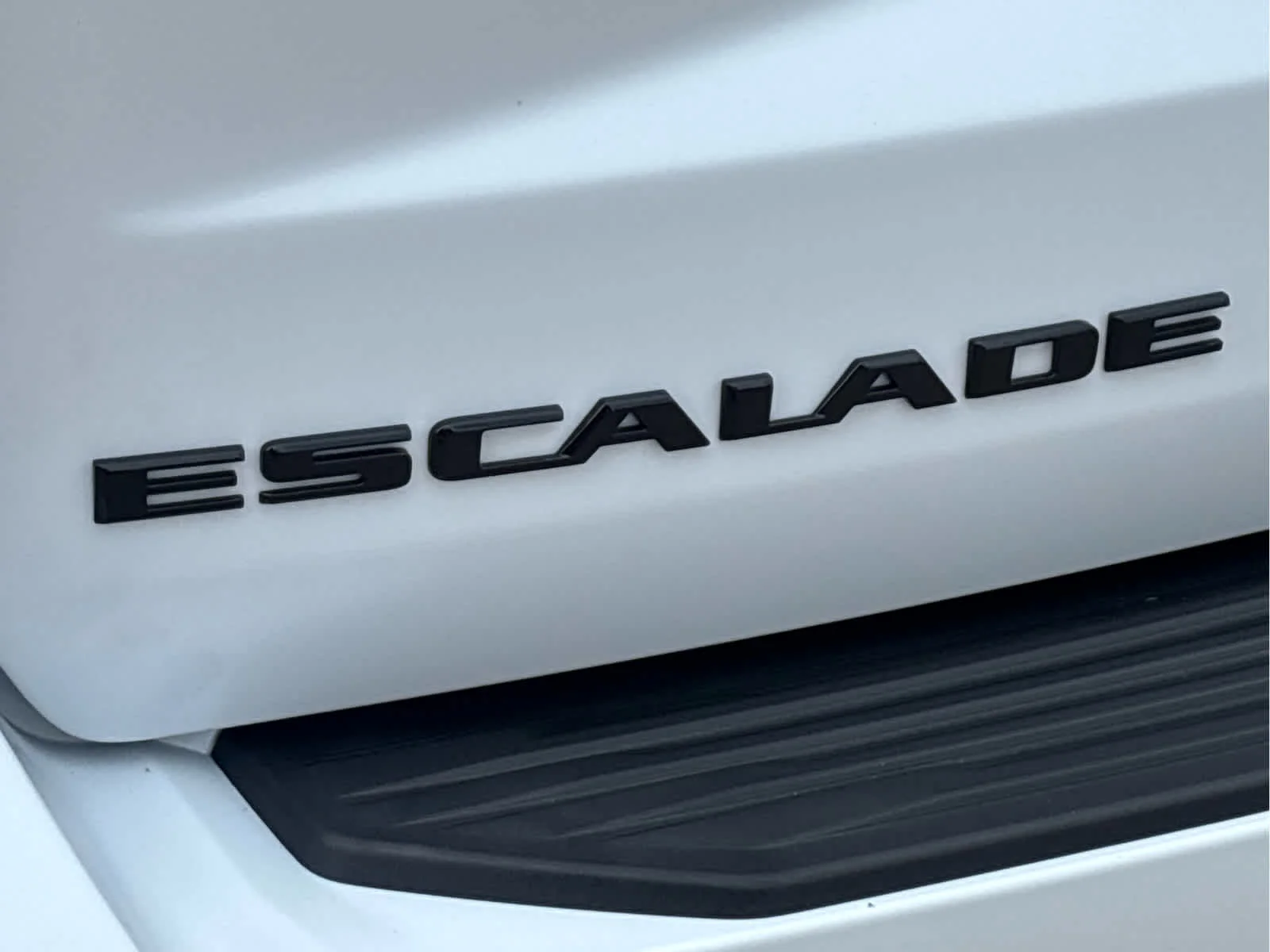 New 2026 Vibrant White Tricoat Cadillac Platinum Sport image 9
