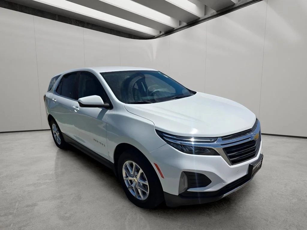 Used 2023 Summit White Chevrolet LT image 10
