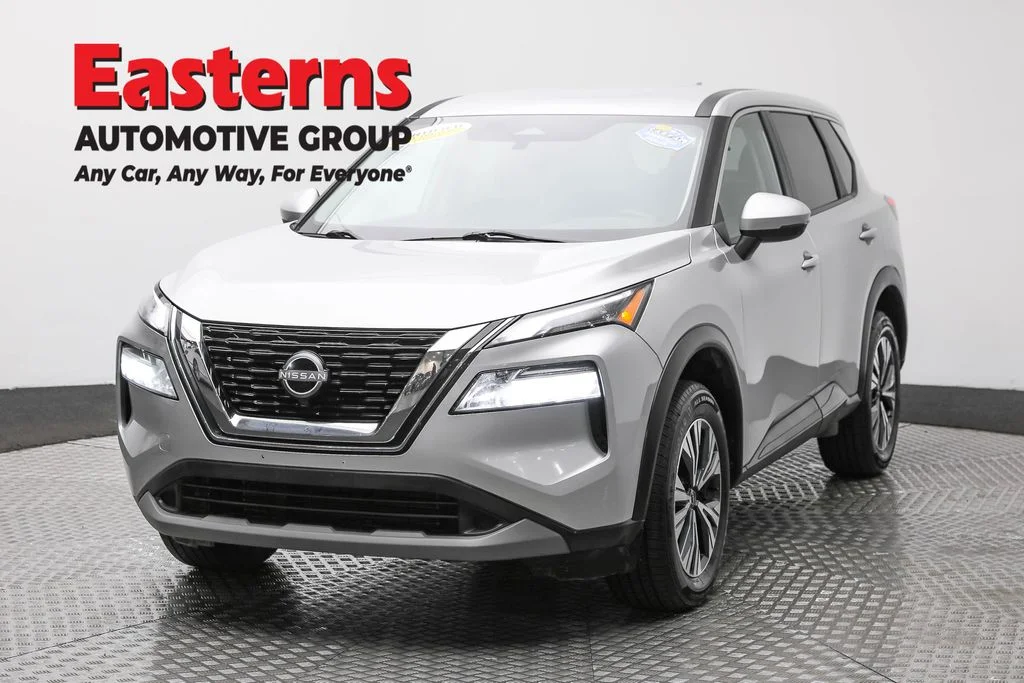 Used 2022 Silver Nissan SV image 1