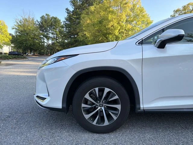 Used 2022 White Lexus 350 image 10