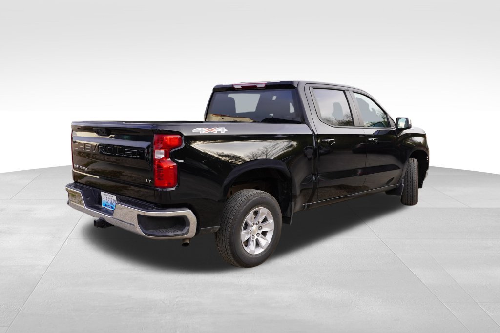 Used 2026 Black Chevrolet LT image 3