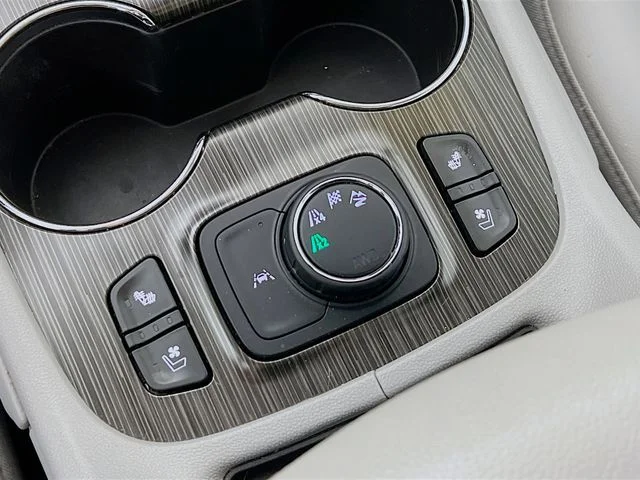2022 GMC Acadia SLT - Photo 21